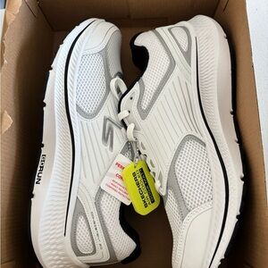Skechers White and Gray Mesh Sneakers